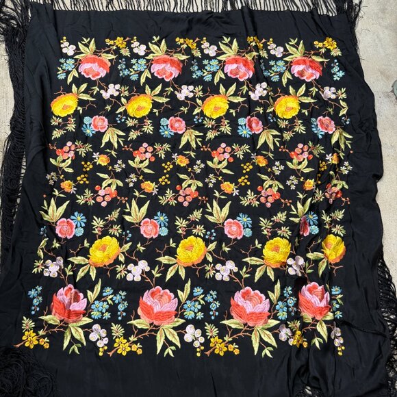 Antique Chinese Silk Hand Embroidered Piano Shawl - Picture 6 of 11